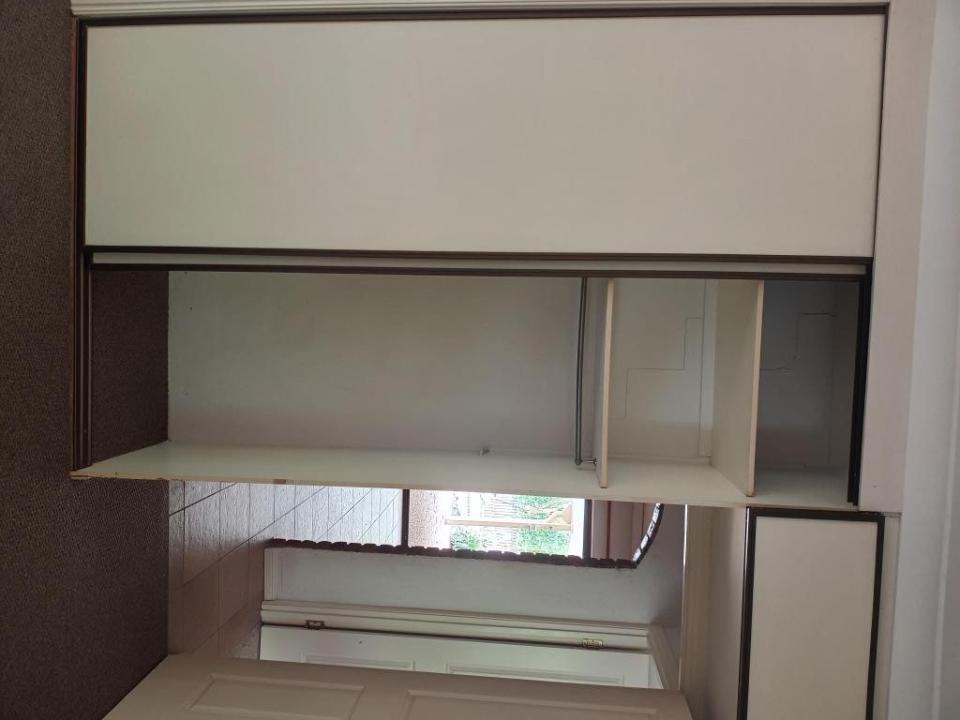 Room in Deception Bay for $330