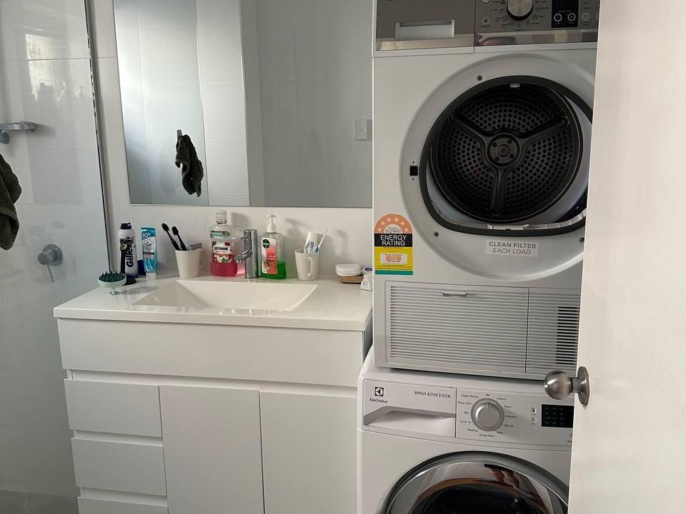 Room in Toowong for $325