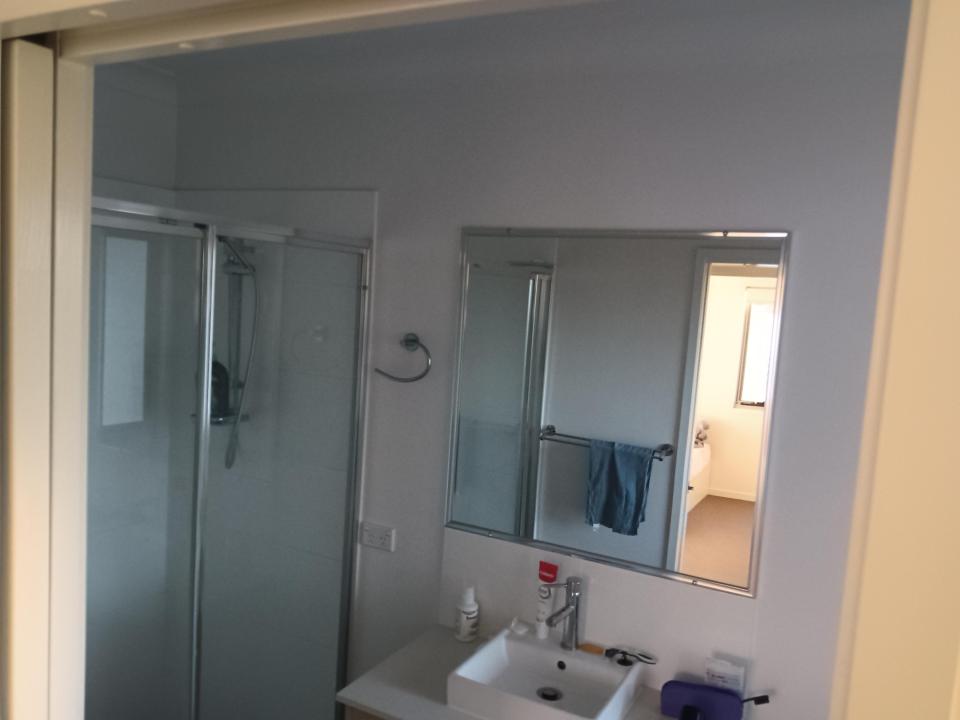 Room in Elanora for $340