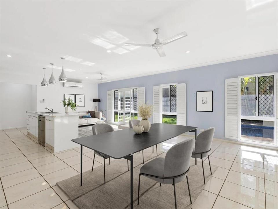 Room in Mooroobool for $450
