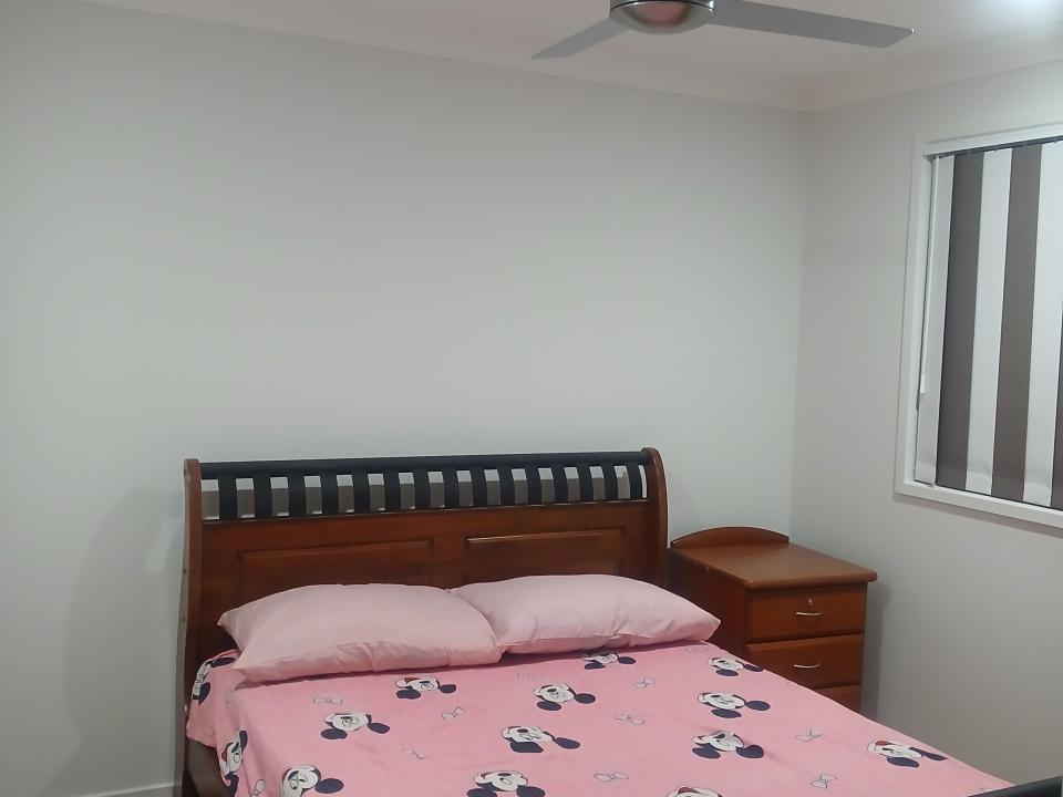 Room in Parkinson for $300
