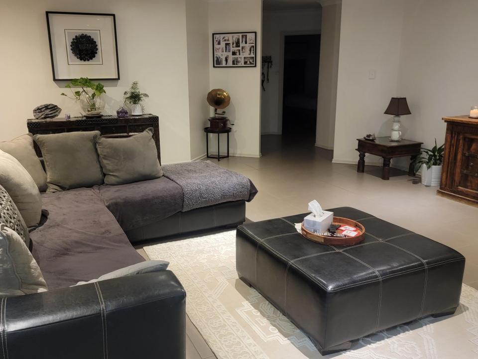 Room in Hope Island for $430