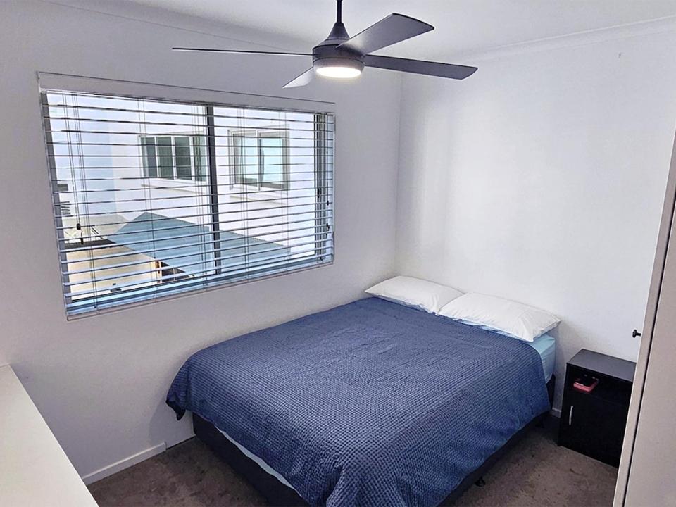 Room in South Brisbane for $375