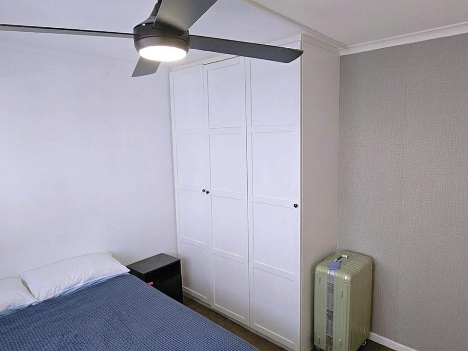 Room in South Brisbane for $375